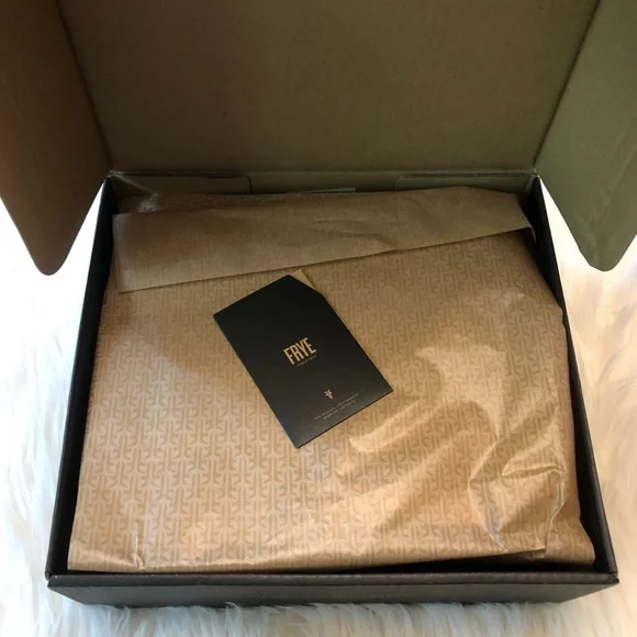 NWT Frye Reina Bootie In Ash Size 9 - Picture 3 of 12